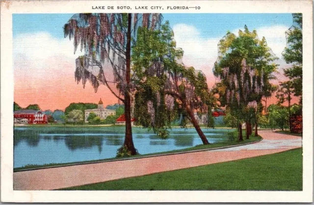 LAKE CITY, Florida Postcard "Lake De Soto" Park View / Kropp Linen c1940s Unused