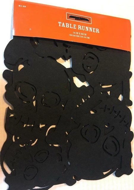 HALLOWEEN Black Thick Felt Table Runner "SKULLS & BONES (14"X36") NEW!