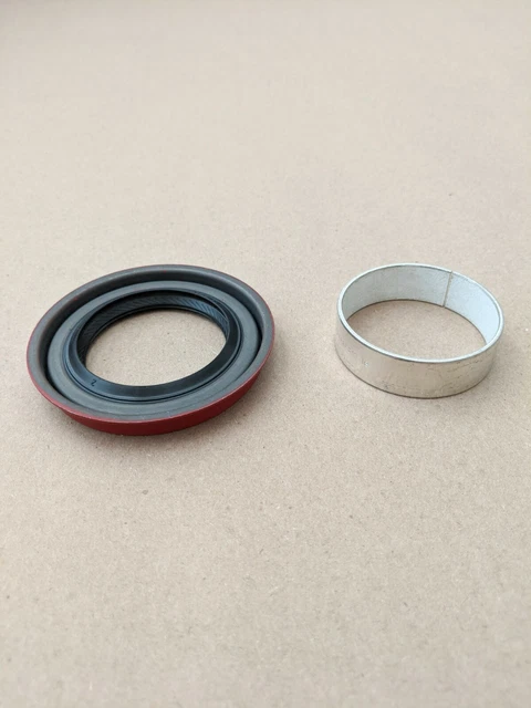 GM 700r4 4l60e - Chrome Transmission Pan Stock Capacity :: Assault