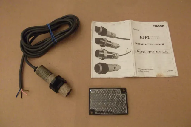 Omron E3F2-R2B4 Sensor Fotoelectrico Salida Pnp Con Reflector E39-R1 Usado