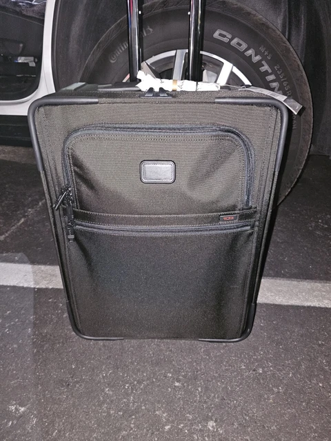 Tumi Two Wheeled Carry On  (22x16x9x11in) New W/ Tags Suitcase Luggage $675