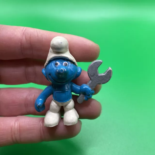 Vintage Peyo Schleich Mechanic 5cm Figure Toy The Smurfs Collector Rare White 2