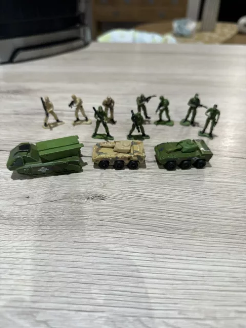 #Petits Soldats# Majorette - Lot Squad Forces - Soldats, Véhicules,