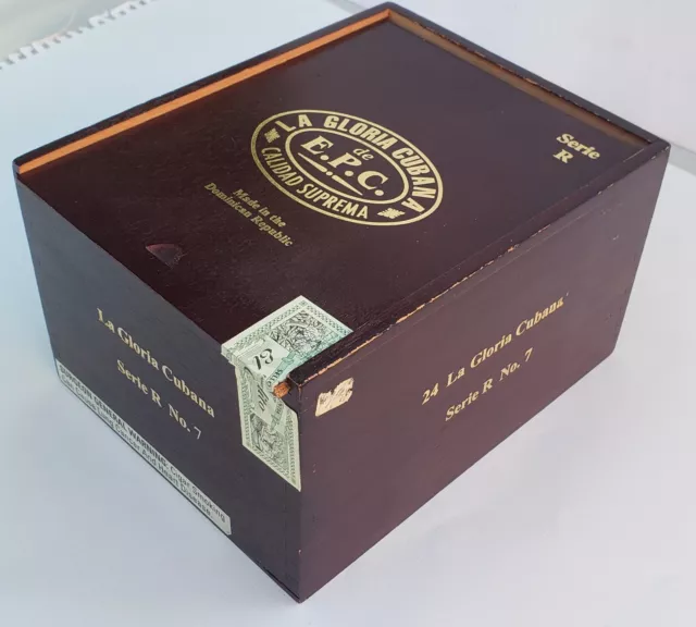 La Gloria Cubana Serie R No. 7 de E.P.C. Calidad Suprema Empty Wooden Cigar Box