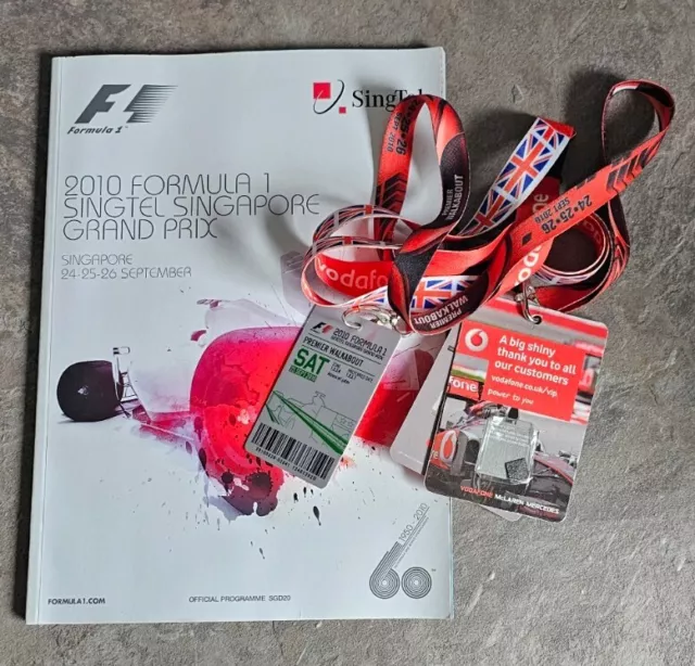 Formula 1 f1 memorabilia 2010 Race Program for Singapore.