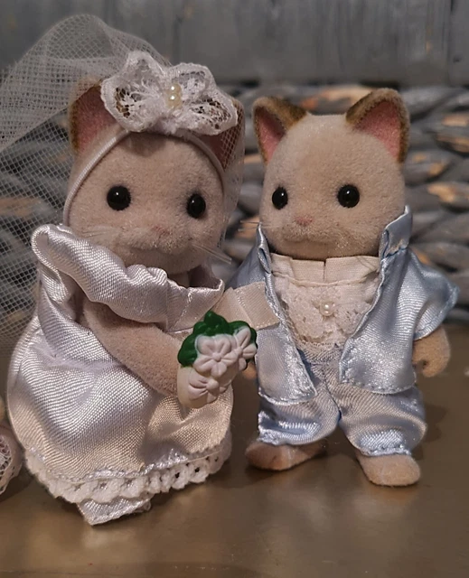 SYLVANIAN DANTE CAT Wedding Bride & Groom Family Inc Baby Figure £12.99