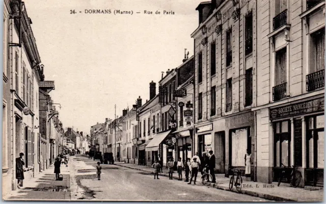 51 DORMANS - la rue de paris.