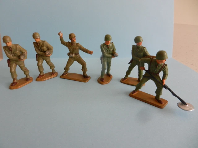 LOT 12 PETITS soldats alu QUIRALU Guerre 14/18 Infanterie Marine .jouets .. EUR 15,00 - FR