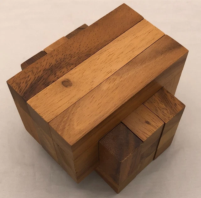 WOODEN BRAIN TEASER puzzle Cassetête en bois Vesa Burr simple EUR 8