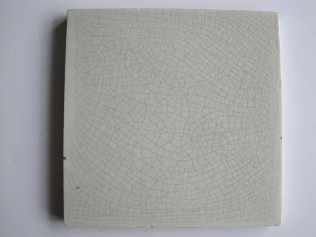 ANTIQUE VICTORIAN MINTONS PLAIN PALE GREEN CRACKLED GLAZE TILE c1868-1900
