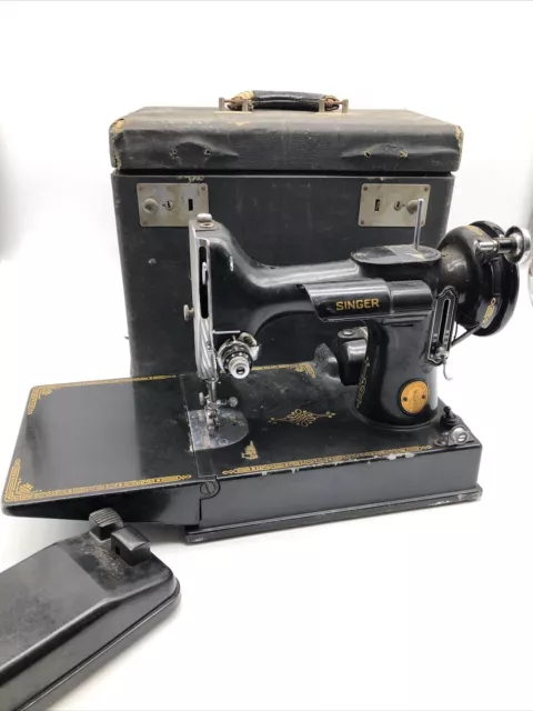 Rare Singer Featherweight 221 Sewing Machine 3-120 Case Pedal AH980606 Working!