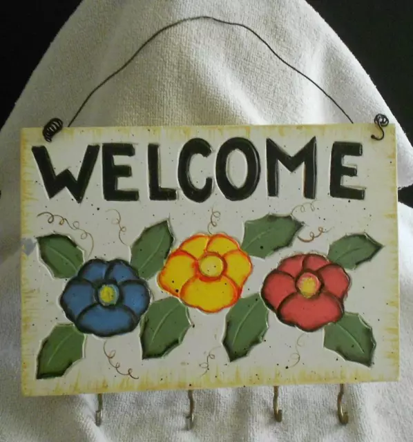 Painted Wood Welcome Sign Key Holder 4 Hooks