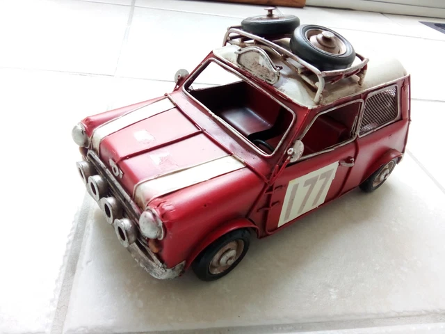 Miniature Austin Mini Cooper Rallye Monte Carlo 1/10 rouge