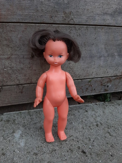 Lot de poupées anciennes Bella, Gégé, Famosa et autres - Jeux & Jouets