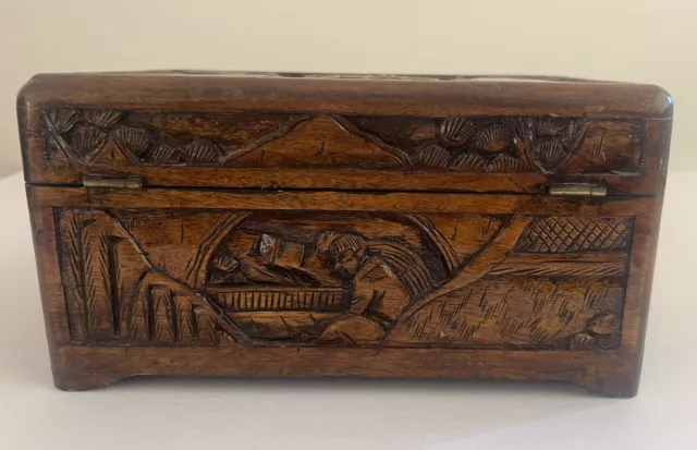 Old Chinese Carved Floral Camphor Trunk Timber Jewellery Box  Wooden Tea Chest 3