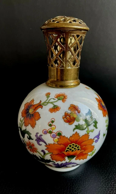 LAMPE BERGER en céramique blanche.Diffuseur signé Giraud ,Limoges