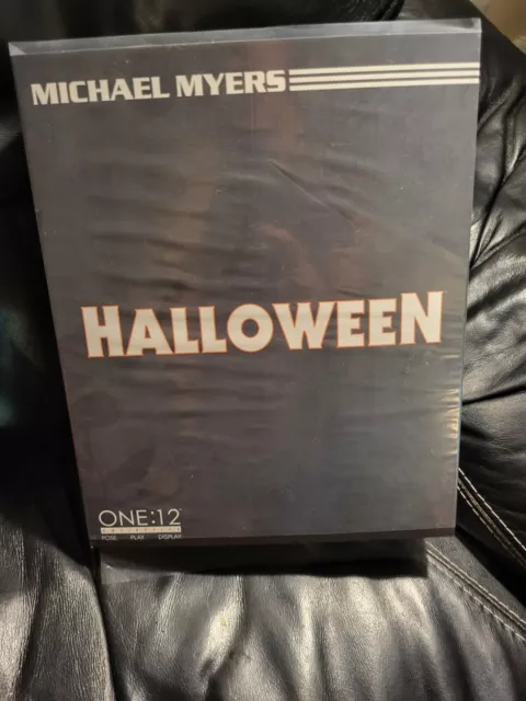 Michael Meyers, Halloween, Collectible Figure One:12 Mezco Toys, NIB