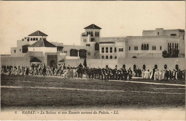 CPA AK MOROCCO RABAT The Sultan and His Outgoing Escort (10137)