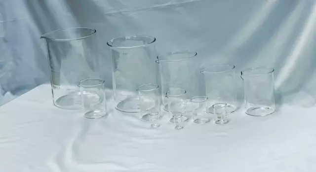 Glass BEAKER Graduated Low Form Research Grade Beakers 6 - sizes - 1/5/10 pcs 2