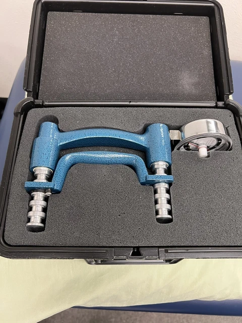 Baseline 12-0240 Standard Hydraulic Hand Dynamometer w/ Manual & Case
