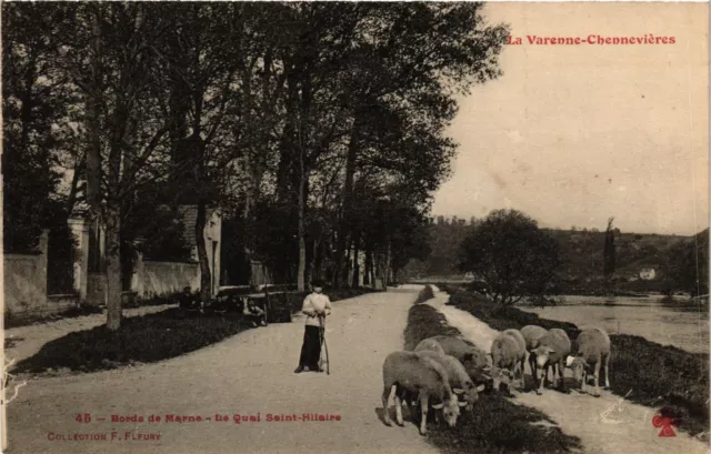 CPA La VARENNE-CHENNEVIERES - Bords de Marne - Le Quai St-HILAIRE (390407)