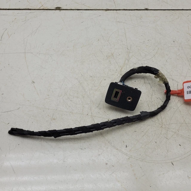 FORD FIESTA MK7 AUX USB Port Socket With Cable 20082017 £24.92