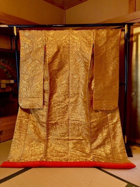 Japanese used Iro uchikake KIMONO pure silk bridal dress oriental pattem