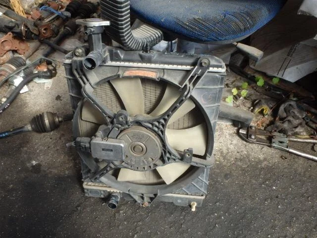 MITSUBISHI TOPPO ANNO GF-H47A Radiatore MR312821 [Usato] [PA67702914]