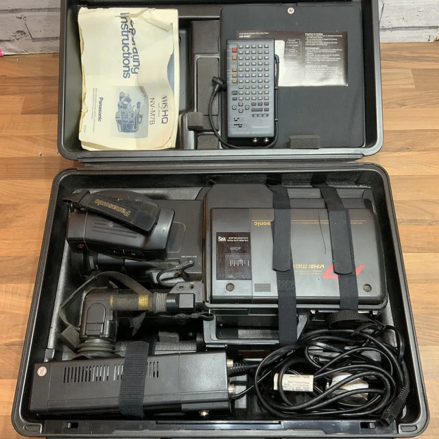 Camescope Vintage Panasonic NV-MS1F – Avec Accessoires – Caméra VHS-C D'occasion