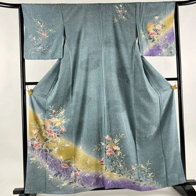 Woman Japanese Kimono Houmongi Silk Flower Snowring Gold Foil Blur GrayGreen