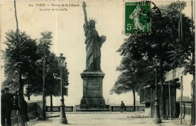 CPA PARIS 15e Statue de la Liberte. Pont de Grenelle P. Marmuse (479947)