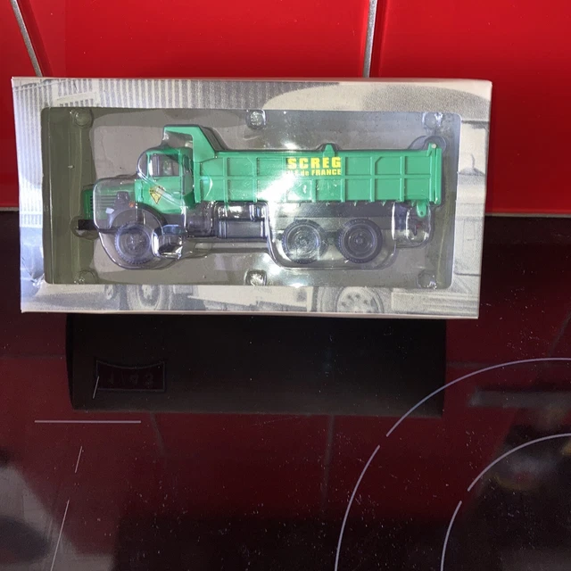 Miniature De Camion Berliet Au 1/43 Par IXO - Modèle Utilitaire N°3, En Métal, Occasion