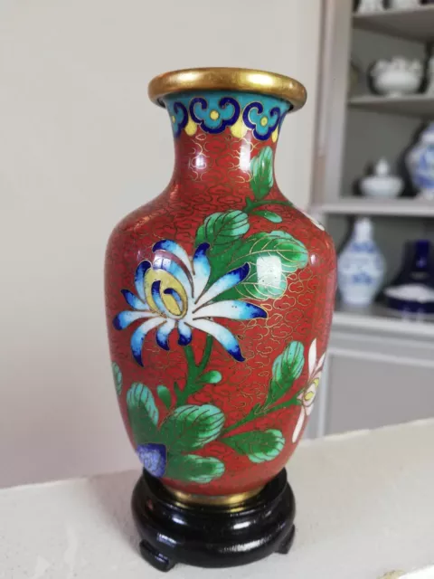 Vase ancien en émail cloisonné Chinois sur socle