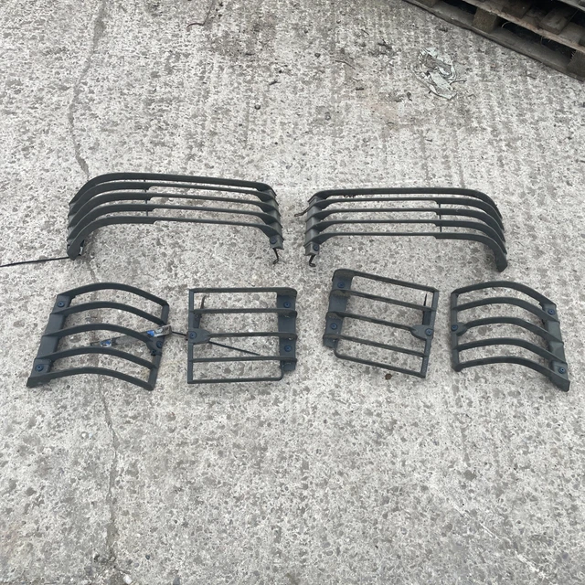 RANGE ROVER P38 Set Of Light Guards Very Rare Lot12 £550.00 PicClick UK