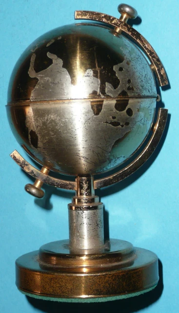 Globe Terrestre En Aluminium FOSSIL Collector - 369 Grammes - Objet De Décoration Occasion