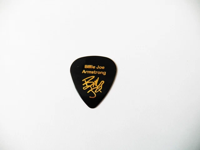 ミュージシャン GREEN DAY guitar pick Amazon.com: GREEN DAY - 'Father Of All' Guitar Pick Set