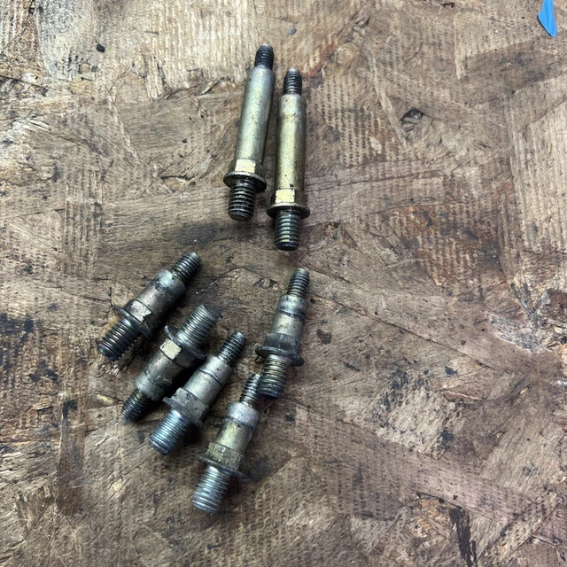 9401 ACURA INTEGRA Engine Motor Cylinder Valve Cover Studs Oem B18B1