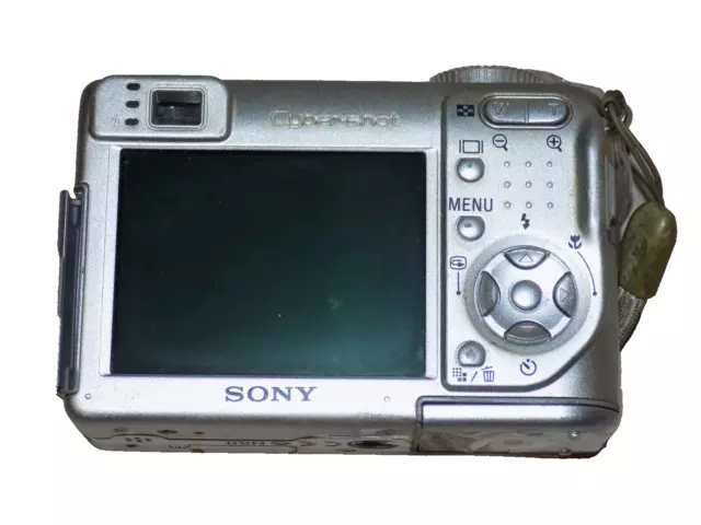 Fotocamera digitale Sony CyberShot DSC-W1 5,1 megapixel difetto parziale 2