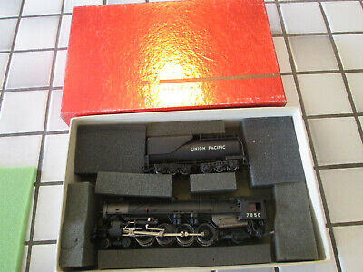 katsumi UNION PACIFIC 4-8-2 powered brass engine HO scale ////