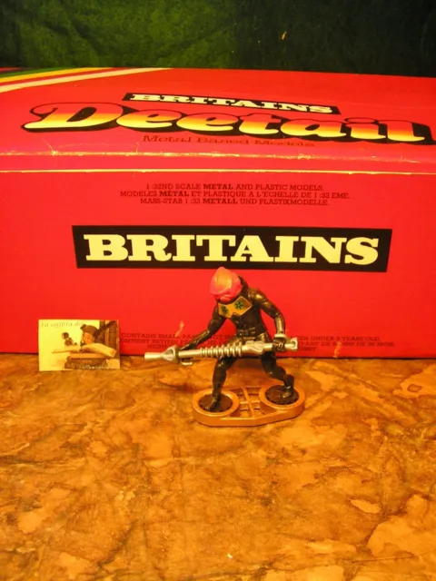Soldatino Toy Soldier Britains 1981 Alieno plastica scala 1:32