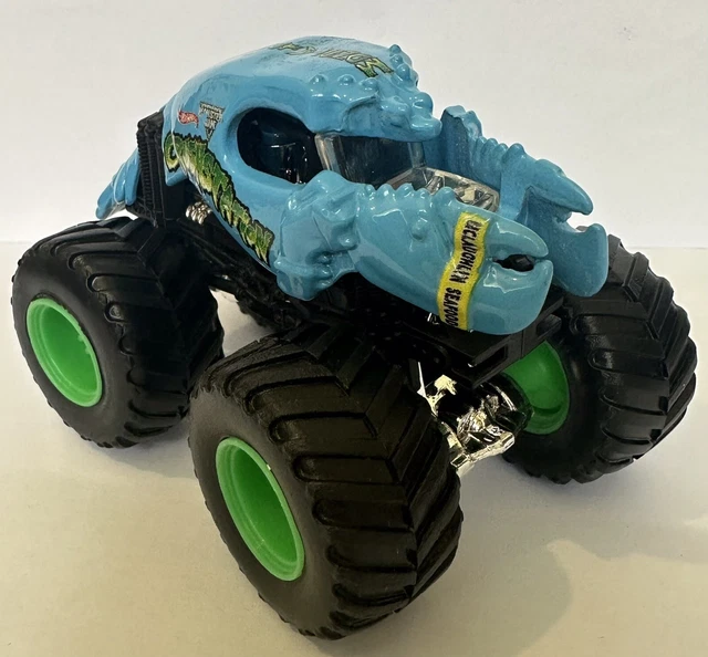 HOT WHEELS MONSTER Jam Crushstation 2016 Blue with Green rims 1:64 EUR ...