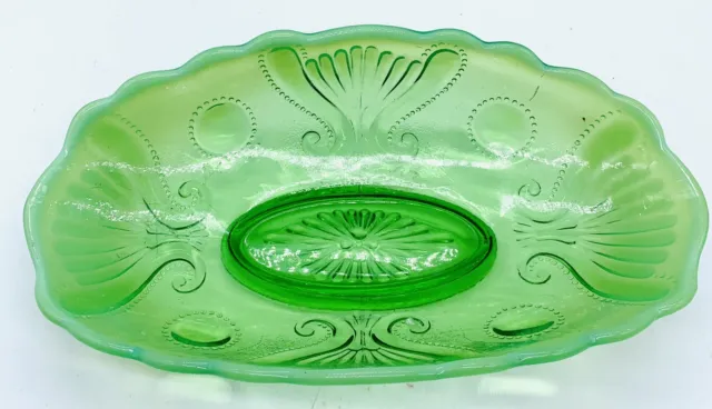 Vintage Green Opalescent Jewel and Fan Jefferson Glass Dish Bowl