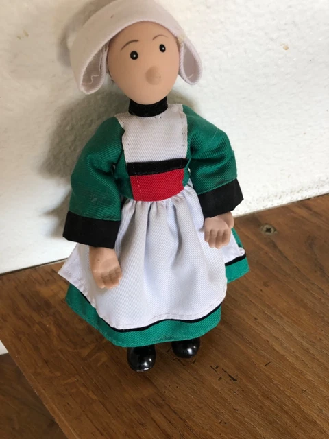 Poupée porcelaine Bécassine comme neuve - Nicotoy