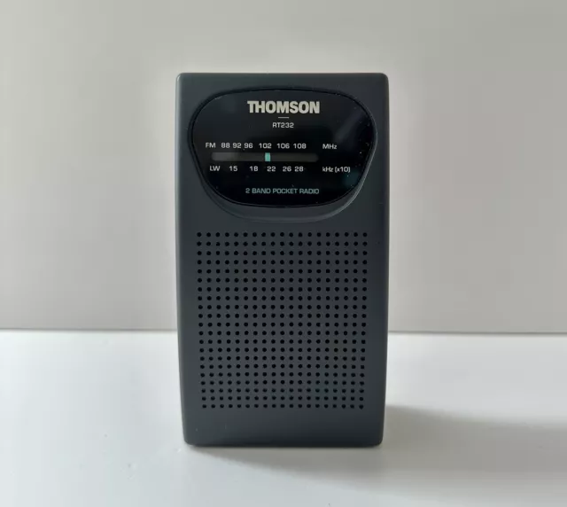 Petite radio portable vintage THOMSON modèle RT 232 L sur piles avec gamme FM/GO