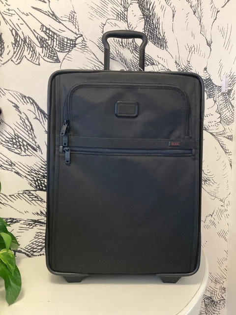 NEW Tumi Alpha 2 Expandable 2 Wheeled 22” Black Carry-On Blue Tag