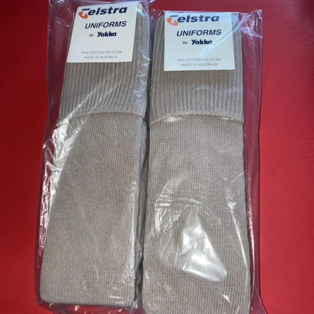 2 Pairs Walk Socks  Size 6-10 Cotton/Nylon  Tan  NEW  Telstra Yakka