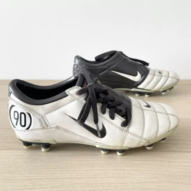 Nike Total 90 III Football Boots Black/Silver Size US 9 308231-103