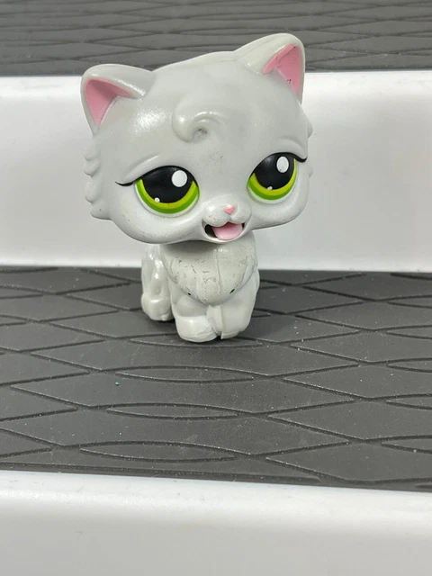 Authentic Littlest Pet Shop #954 Long Hair Angora Cat / Original Hasbro