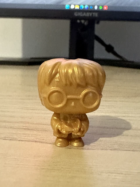 GOLDEN HARRY POTTER Funko Kinder Joy Ultra-Rare 2024 VT401 K 4.30 - PicClick UK