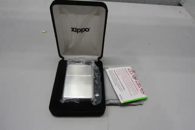 Zippo Armor High Polish Sterling Silver Lighter Model 26